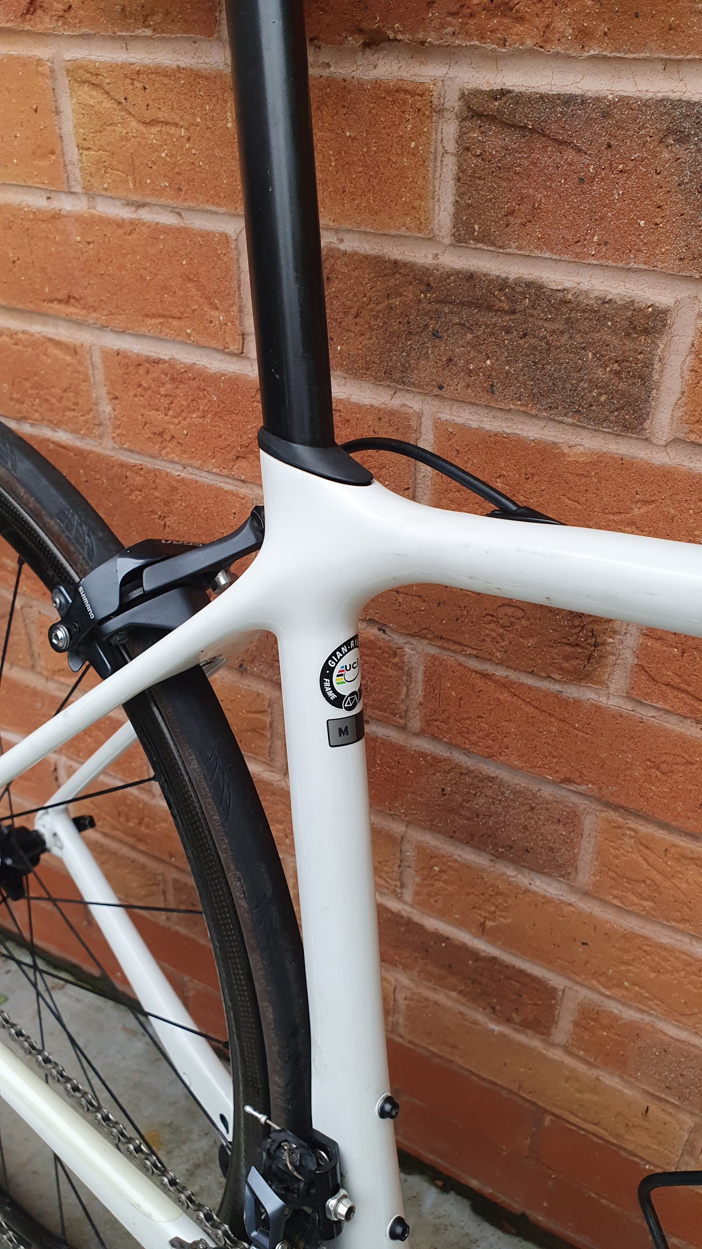 Giant TCR Advanced 1 KOM Ultegra Carbon Road Bike ZIPP M - Pearl White - Light