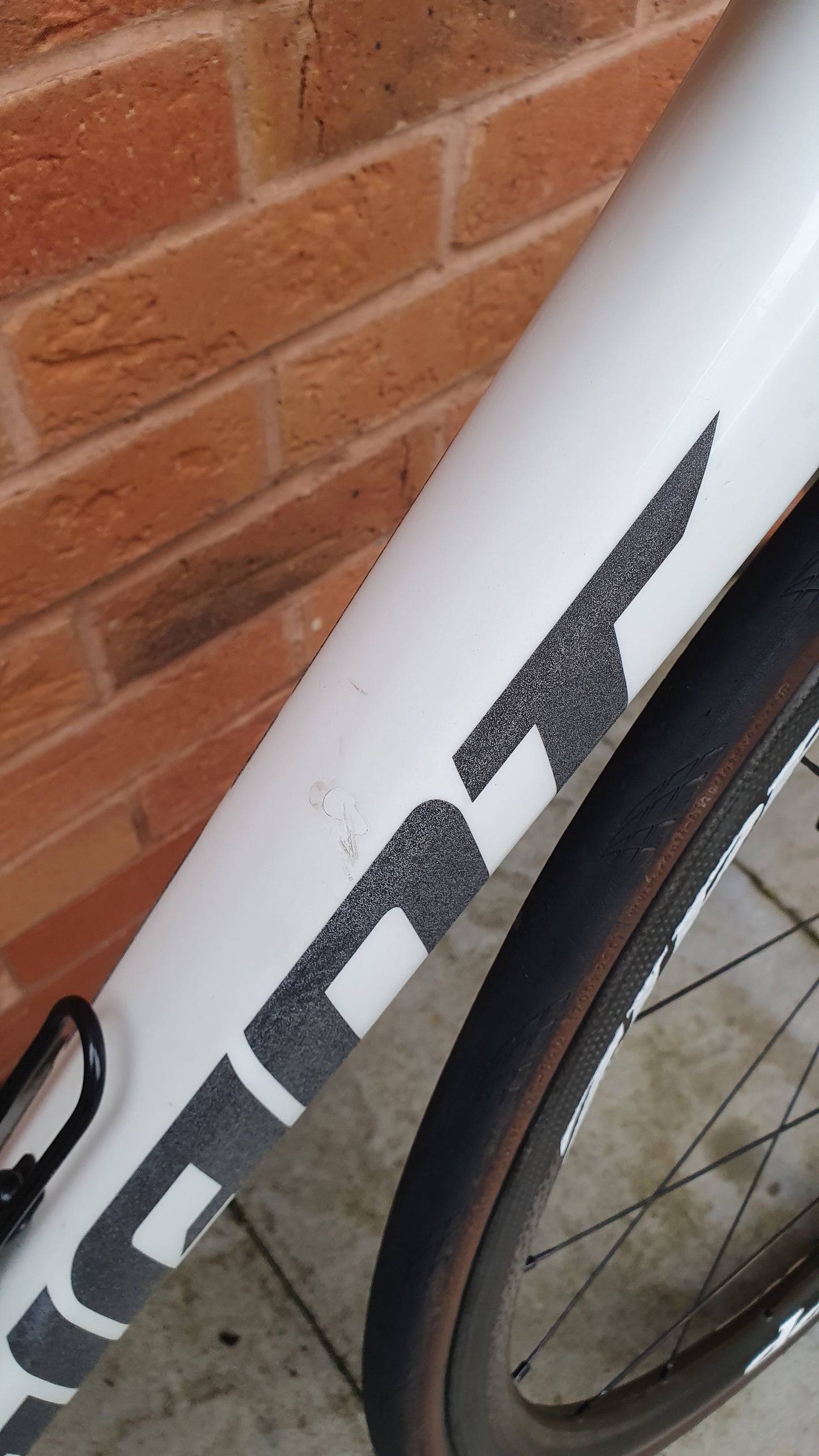 Giant TCR Advanced 1 KOM Ultegra Carbon Road Bike ZIPP M - Pearl White - Light
