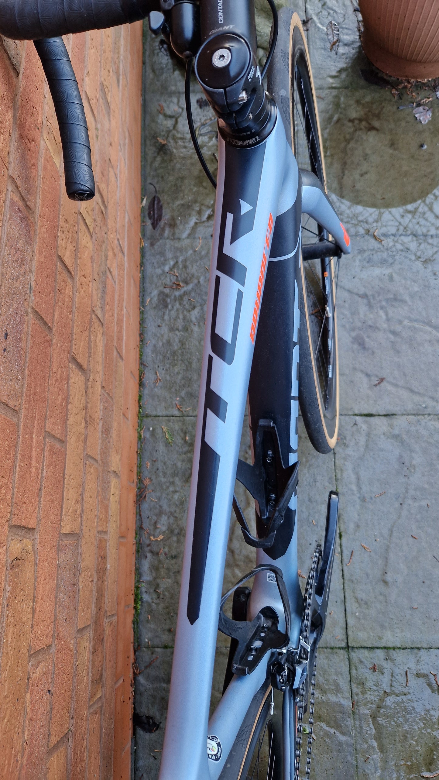 Giant TCR Advanced Pro 1 Ultegra Disc Carbon Road Bike - Light - Small/52