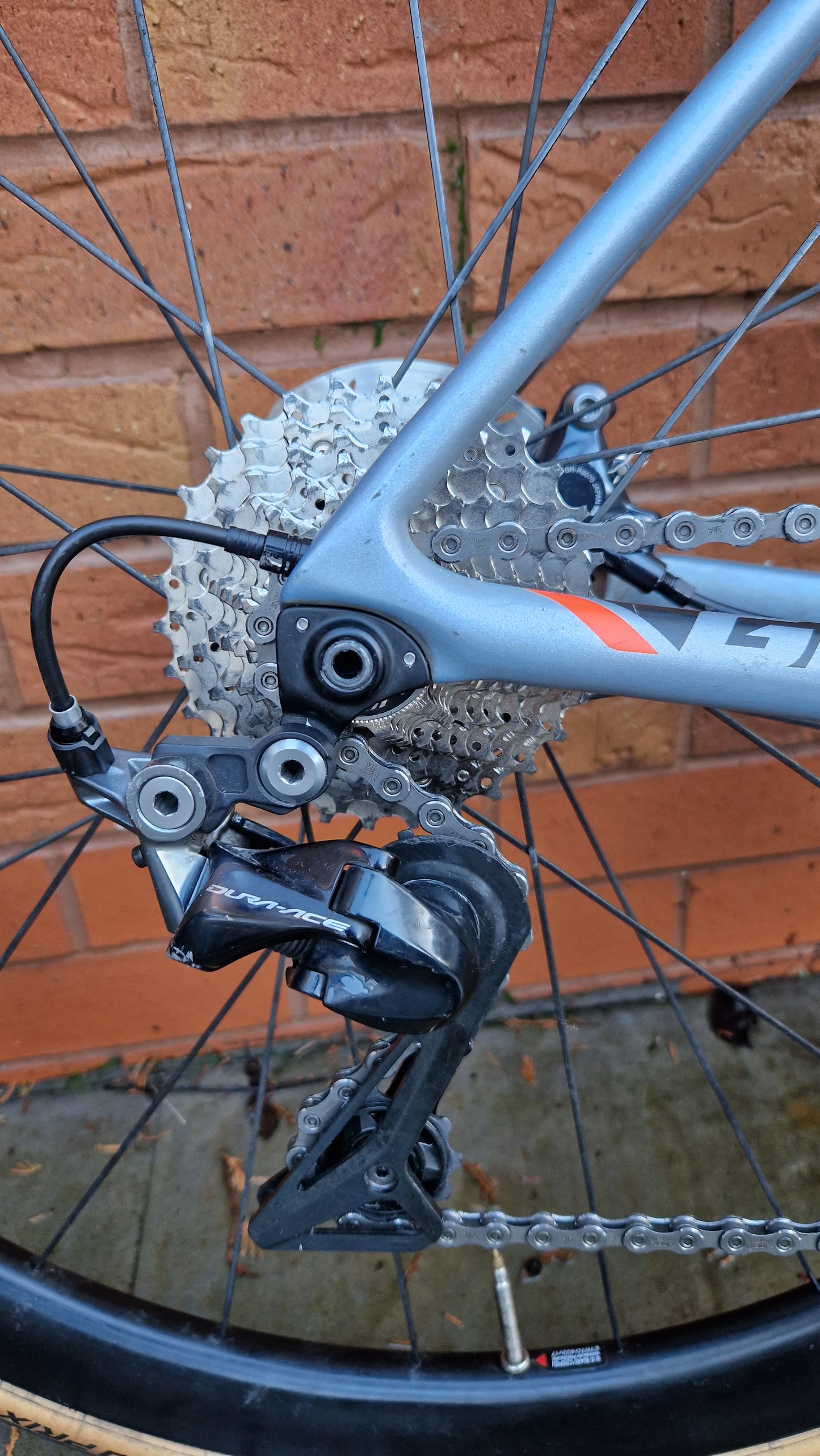 Giant TCR Advanced Pro 1 Ultegra Disc Carbon Road Bike - Light - Small/52