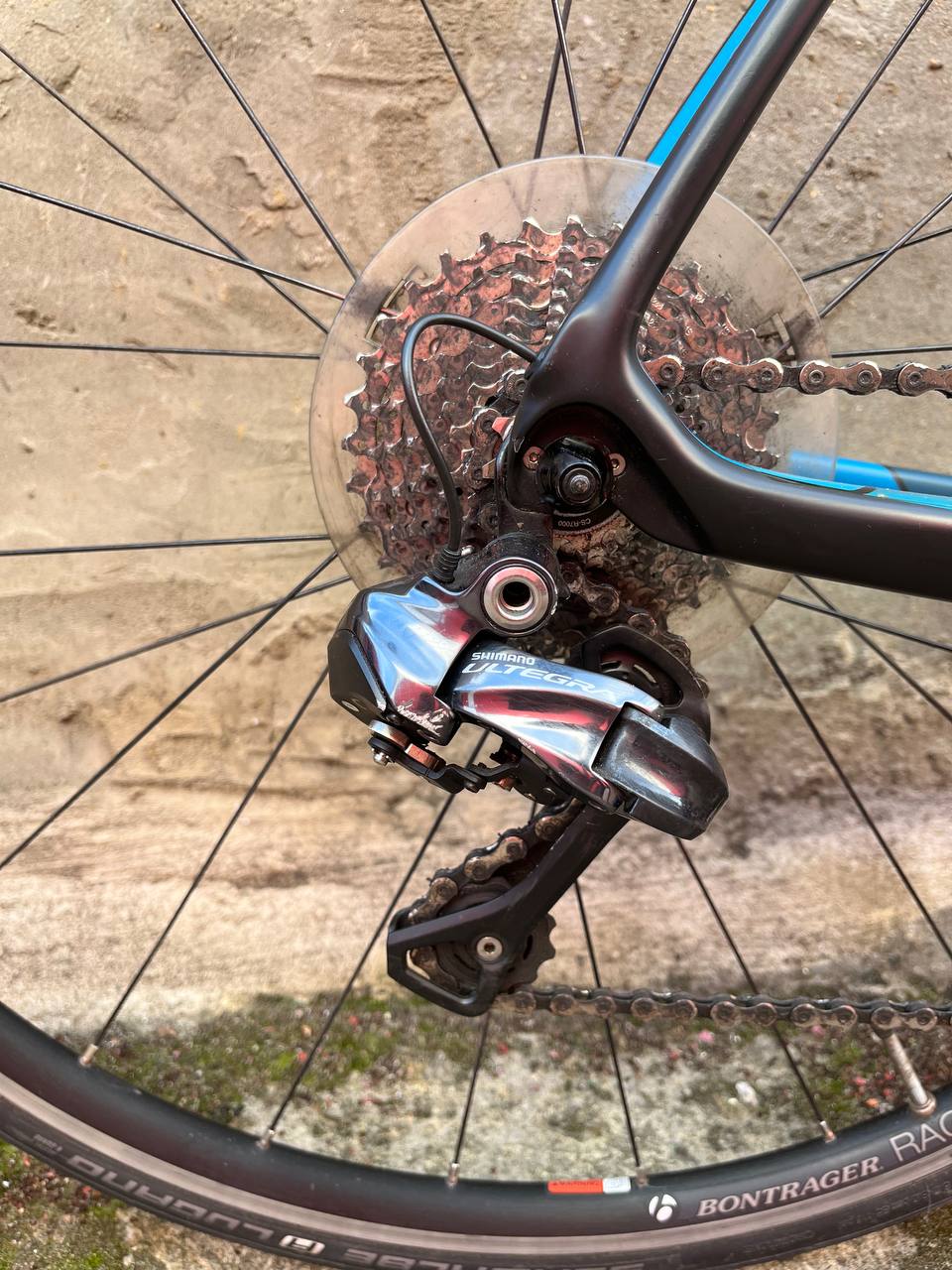 54 Trek Domane SL7 Ultegra Di2 Carbon Endurance Road Bike - Light