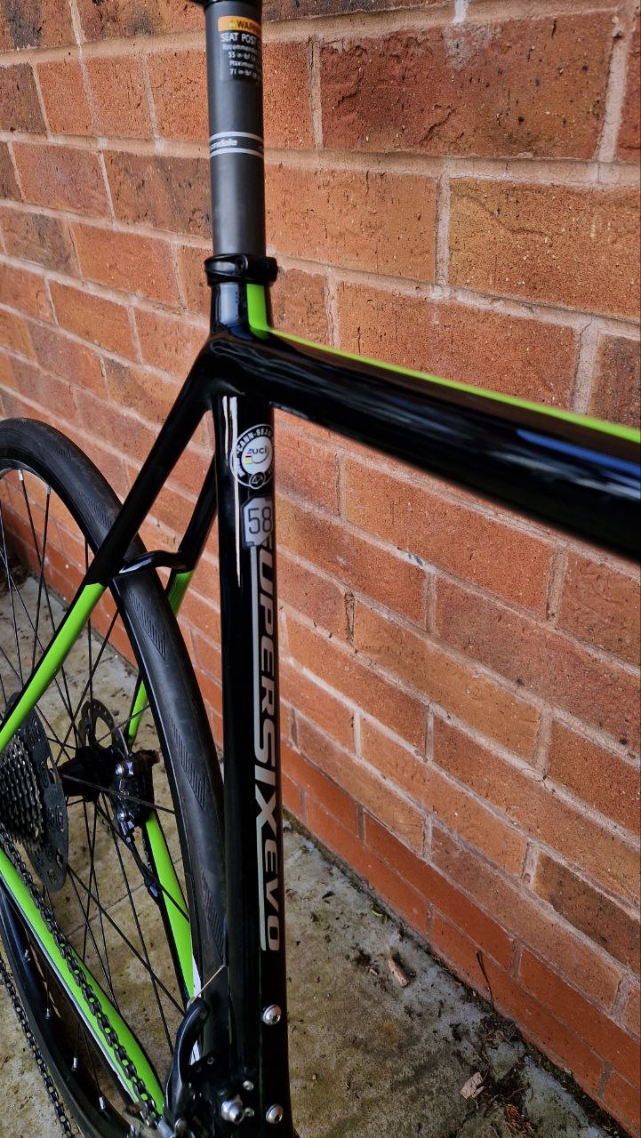Cannondale Supersix Evo Hi-Mod Carbon Ultegra Light Disc Road Bike - Mint - 58cm