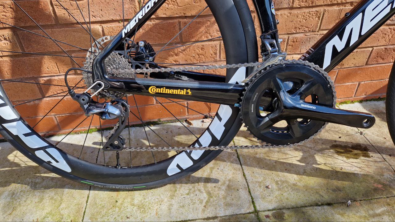 Merida Reacto 5000 Bahrain Victorious Ultegra Carbon Disc Road Bike - M 54cm