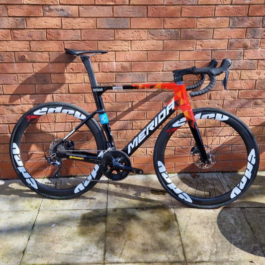 Merida Reacto 5000 Bahrain Victorious Ultegra Carbon Disc Road Bike - M 54cm
