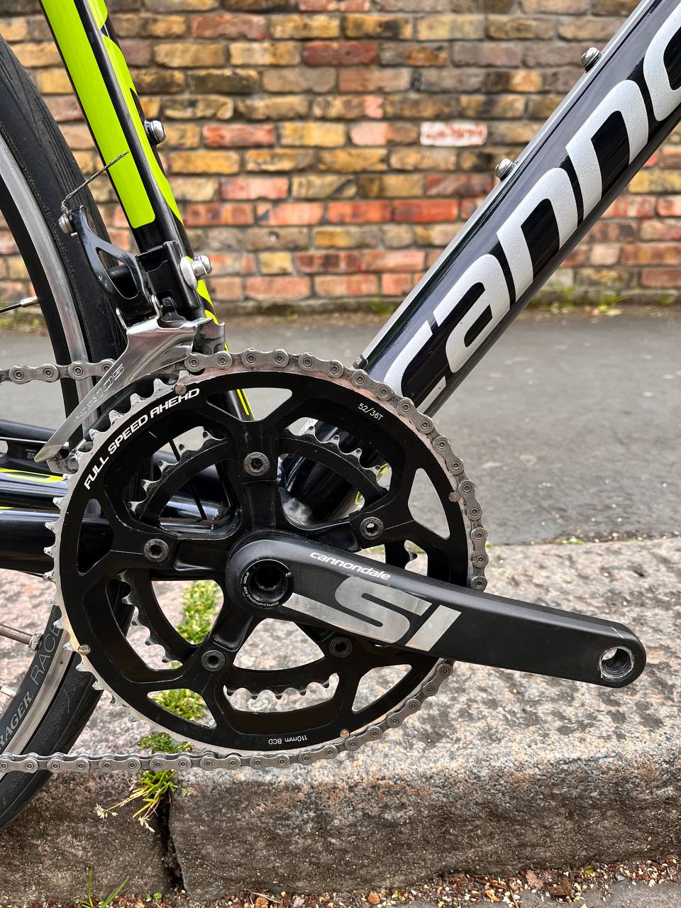 Cannondale Caad 12 Shimano 105 Aluminium Light Road Bike Mavic Aksium 56cm