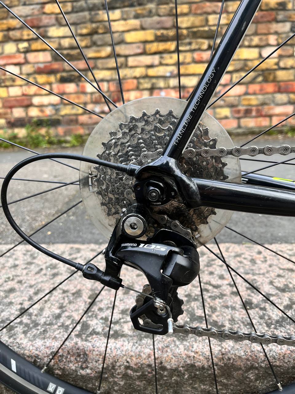 Cannondale Caad 12 Shimano 105 Aluminium Light Road Bike Mavic Aksium 56cm