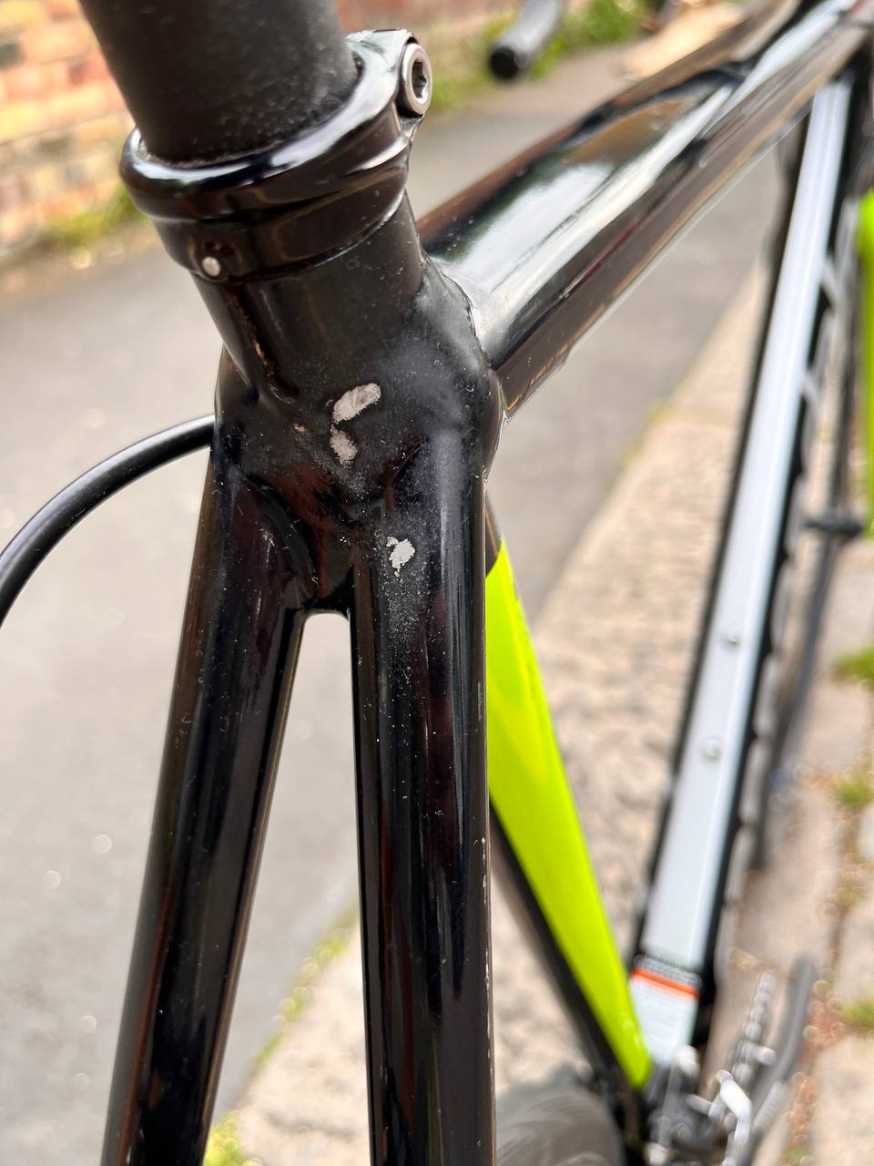 Cannondale Caad 12 Shimano 105 Aluminium Light Road Bike Mavic Aksium 56cm