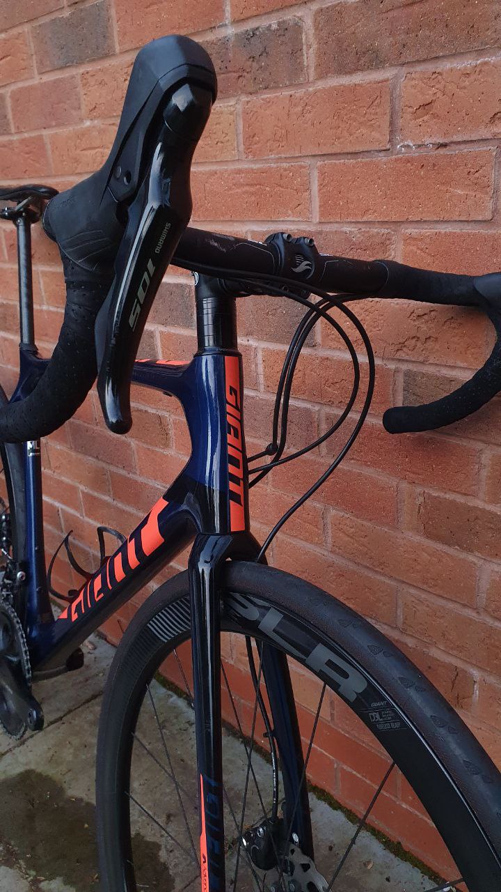 Giant TCR Advanced Pro 2 Shimano 105 11 speed Carbon Disc Road Bike - ML 56cm