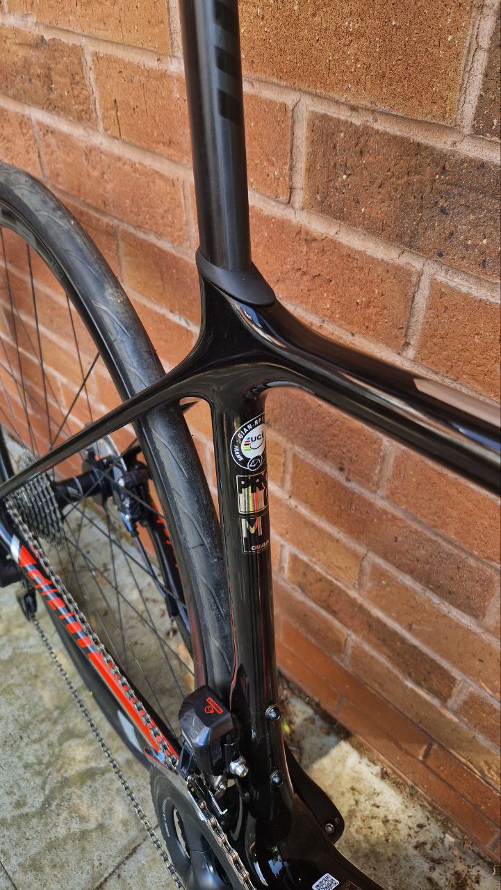Giant TCR Advanced Pro 0 Shimano Ultegra Di2 Carbon Disc Road Bike - M 54cm