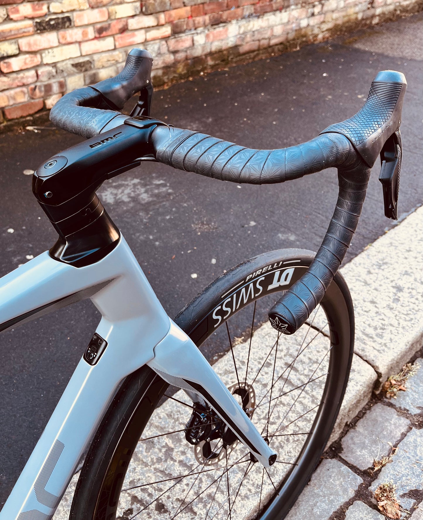 BMC RoadMachine 01 ONE with DURA-ACE Di2