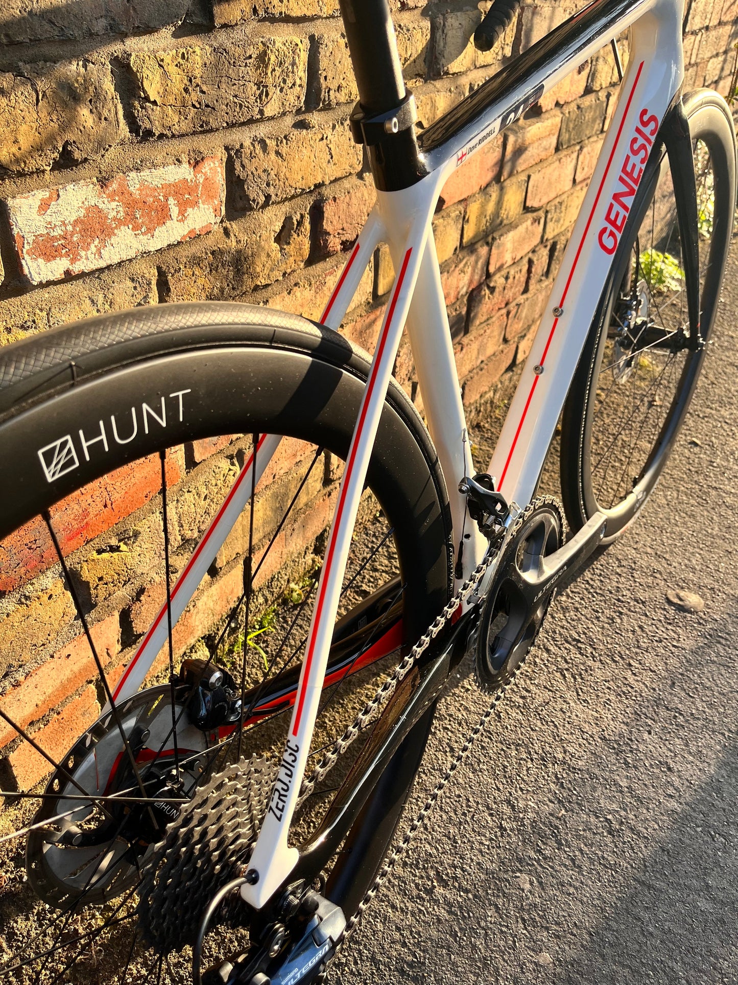 Genesis Zero Disc 3 Ultegra Carbon Disc Road Bike - Small/52cm