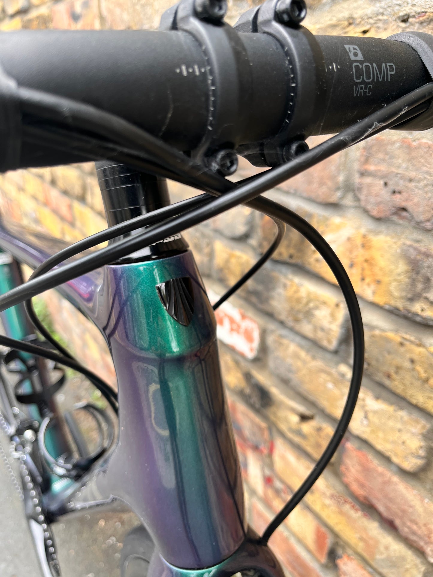 Trek Emonda SL5 105 Carbon Disc Road Bike - 56cm - Emerald Iris