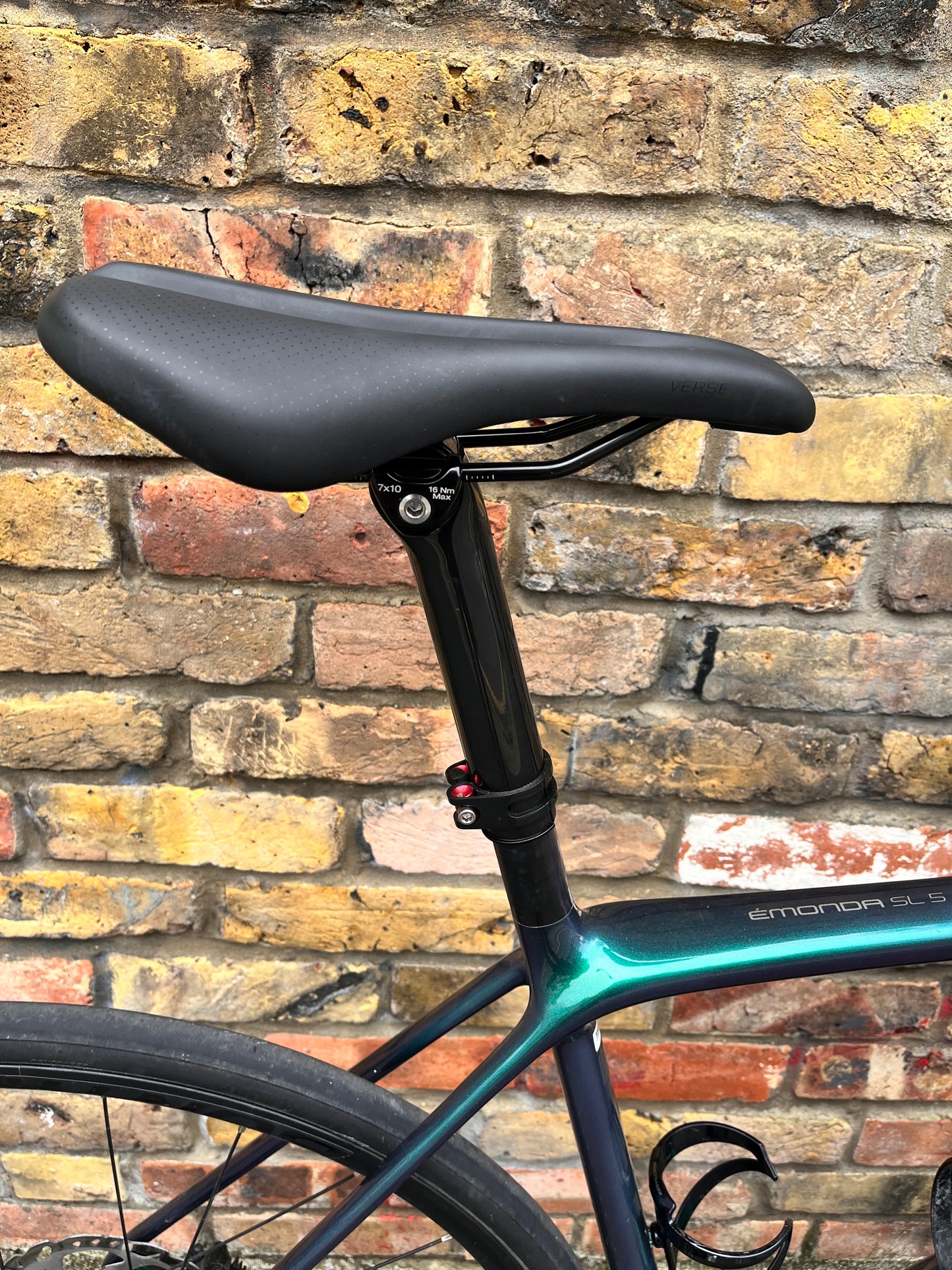 Trek Emonda SL5 105 Carbon Disc Road Bike - 56cm - Emerald Iris