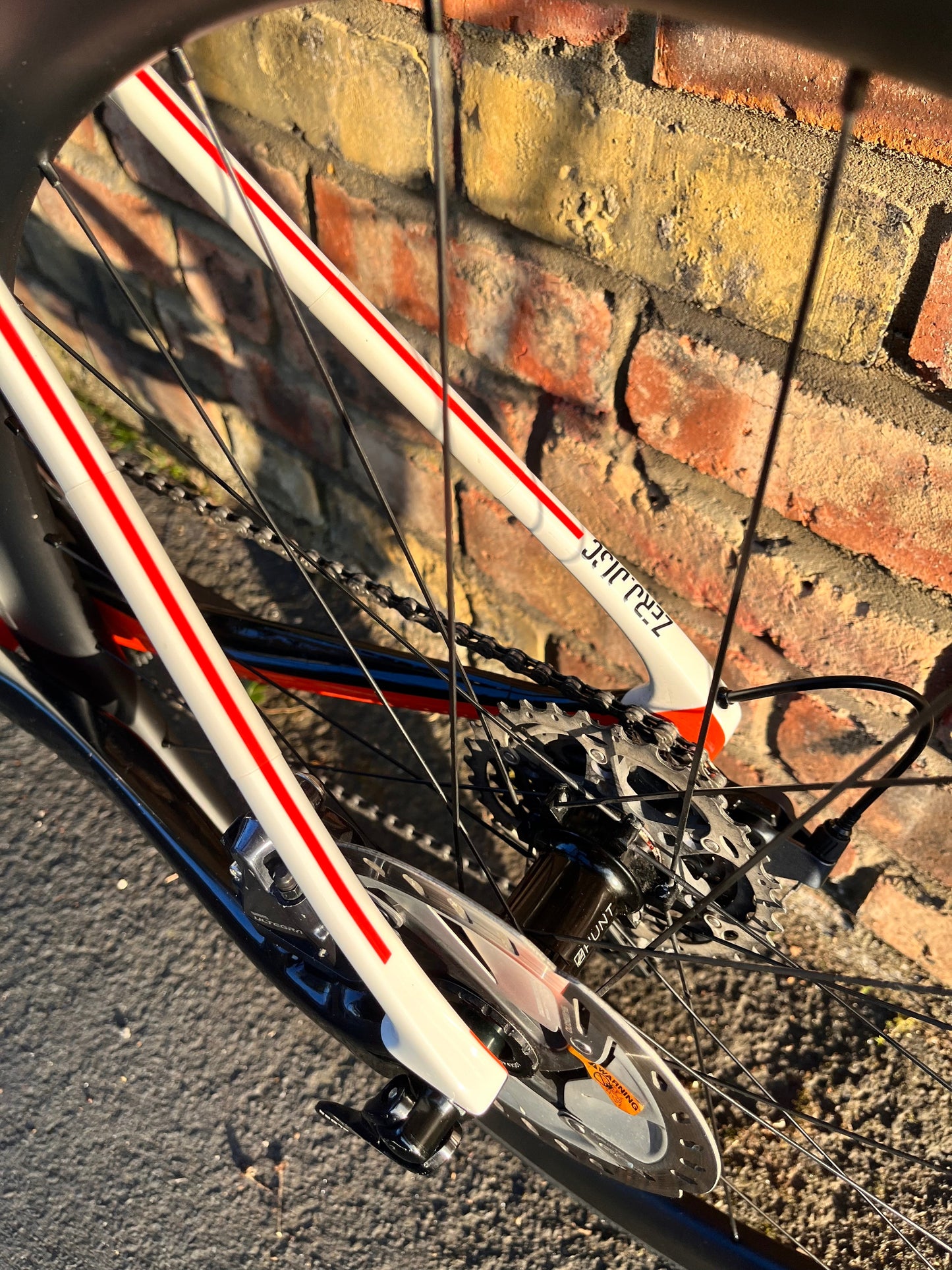 Genesis Zero Disc 3 Ultegra Carbon Disc Road Bike - Small/52cm