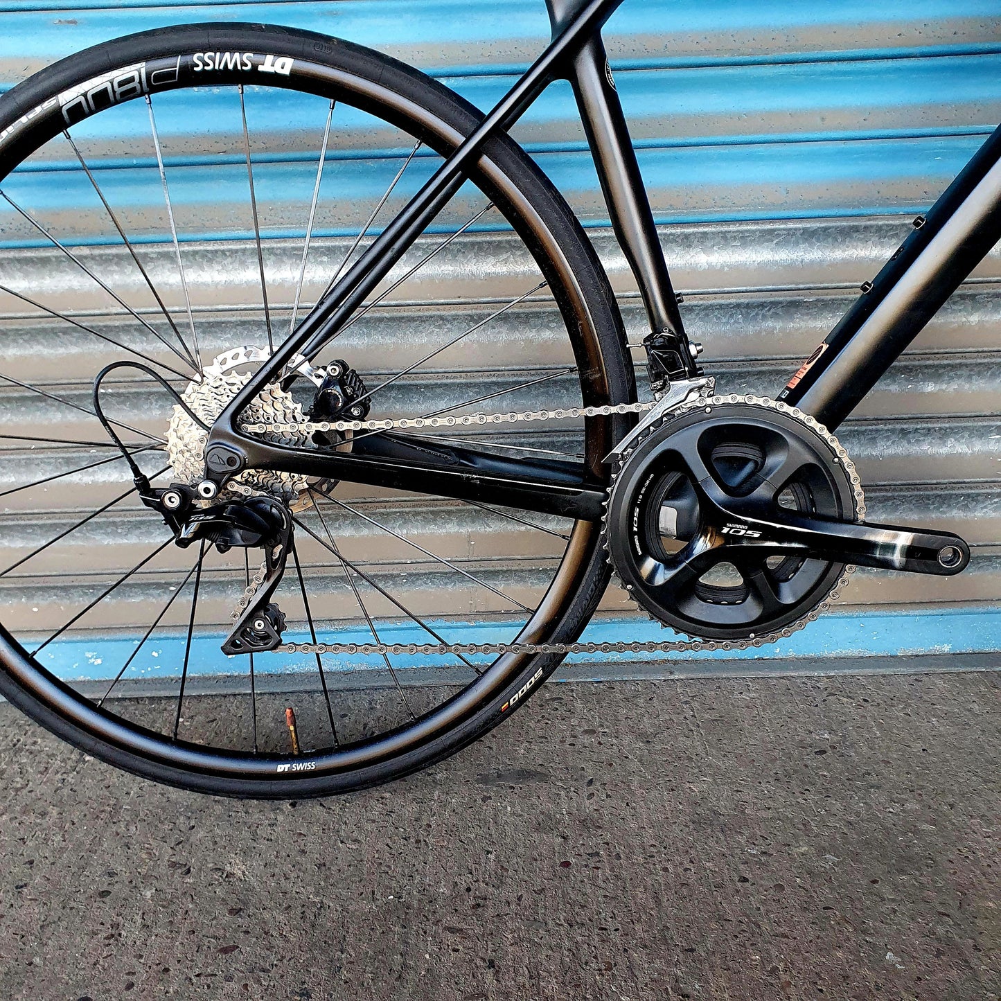 Canyon Ultimate CF SL Shimano 105 R7000 Carbon Disc Road Bike - XSs