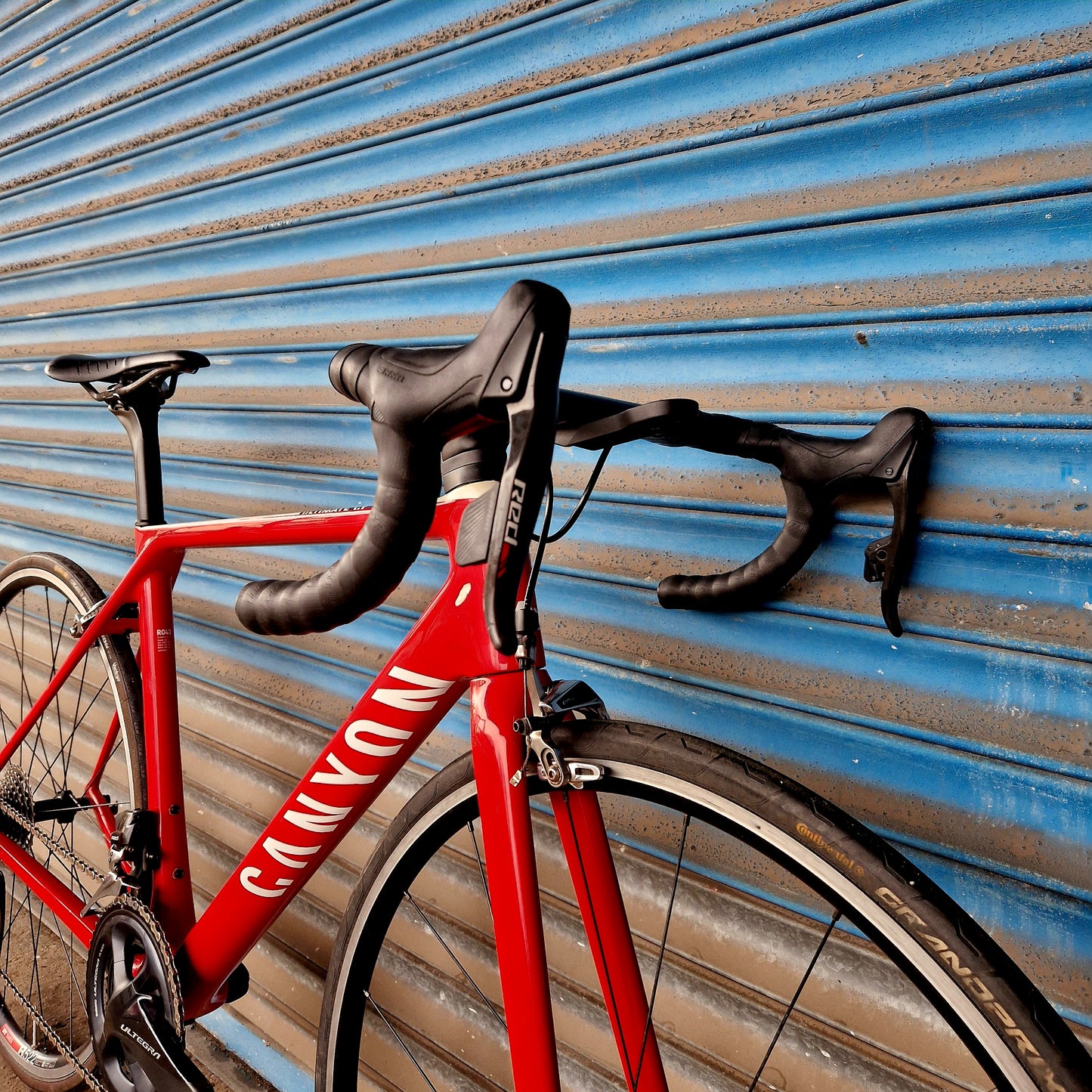 Canyon Ultimate CF SL SRAM Red eTap Carbon Road Bike - Small 54cm