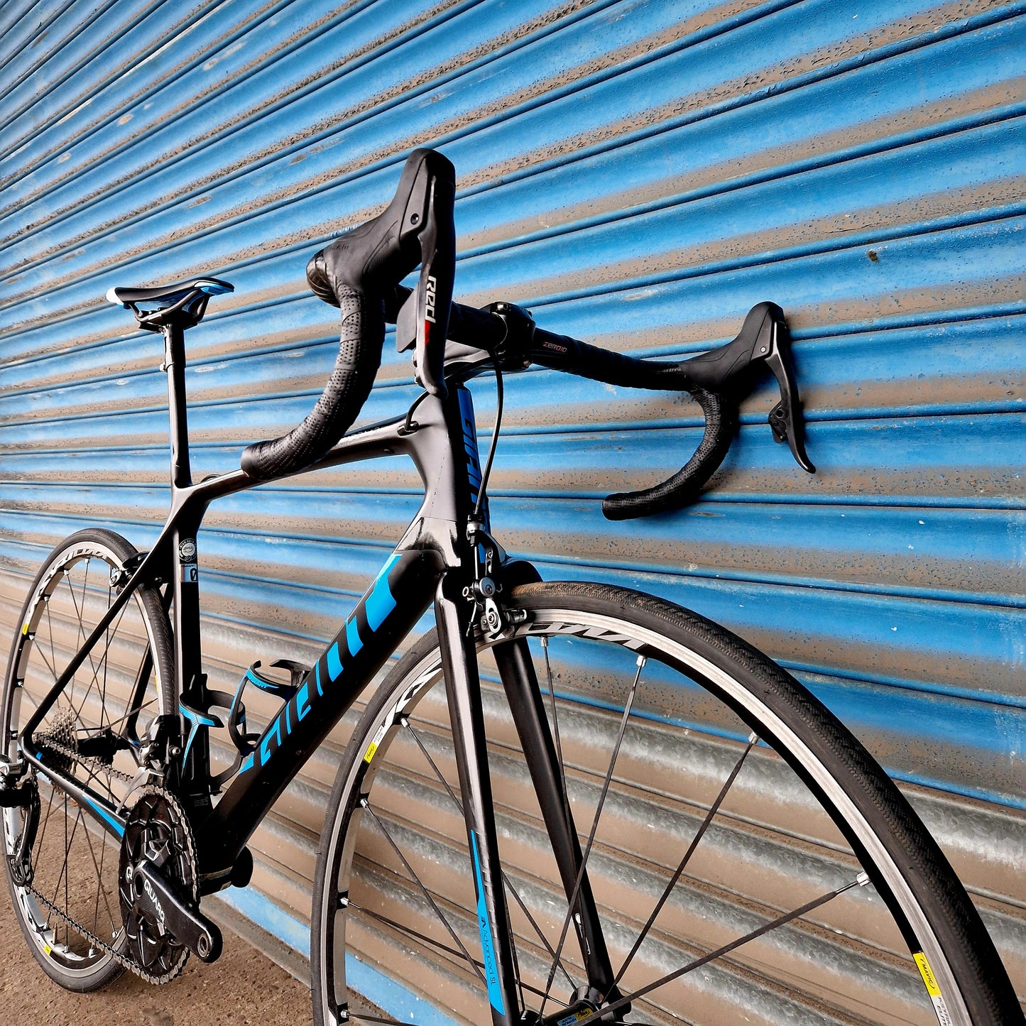 Giant TCR Advanced SL 0 SRAM RED eTap Carbon Road Bike - Quarq Power Meter - Ceramic Speed - Large/58cm