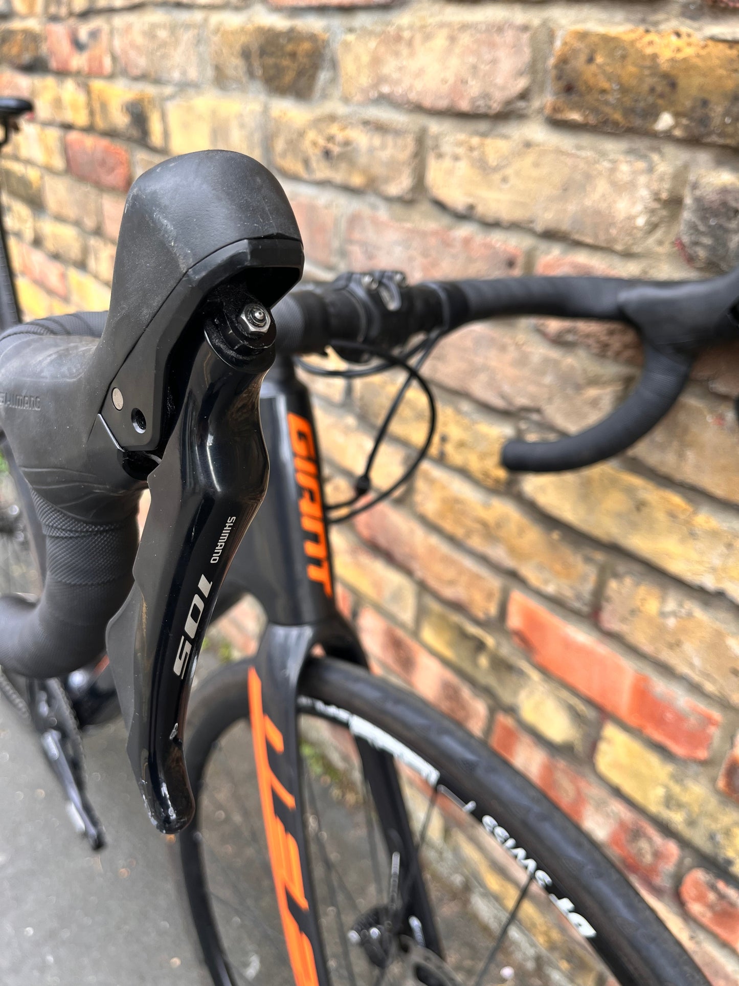 Giant Defy Advanced 2 Shimano 105 Carbon Road Bike - 54cm M