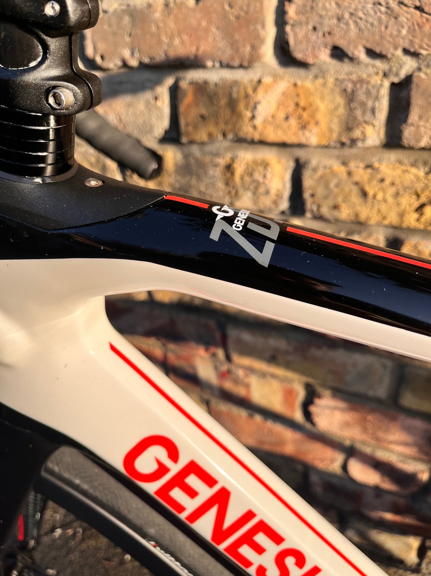 Genesis Zero Disc 3 Ultegra Carbon Disc Road Bike - Small/52cm