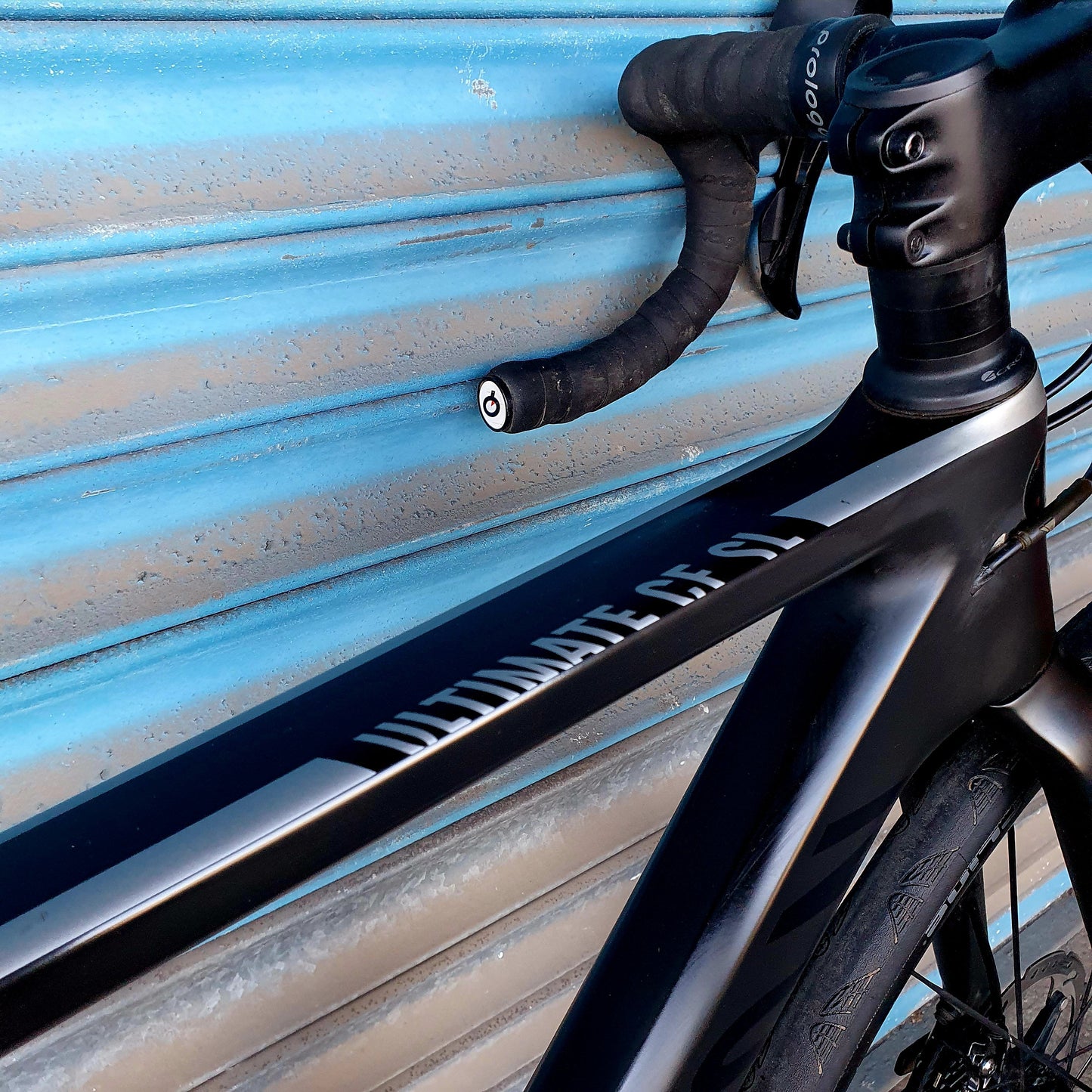 Canyon Ultimate CF SL Shimano 105 R7000 Carbon Disc Road Bike - XSs