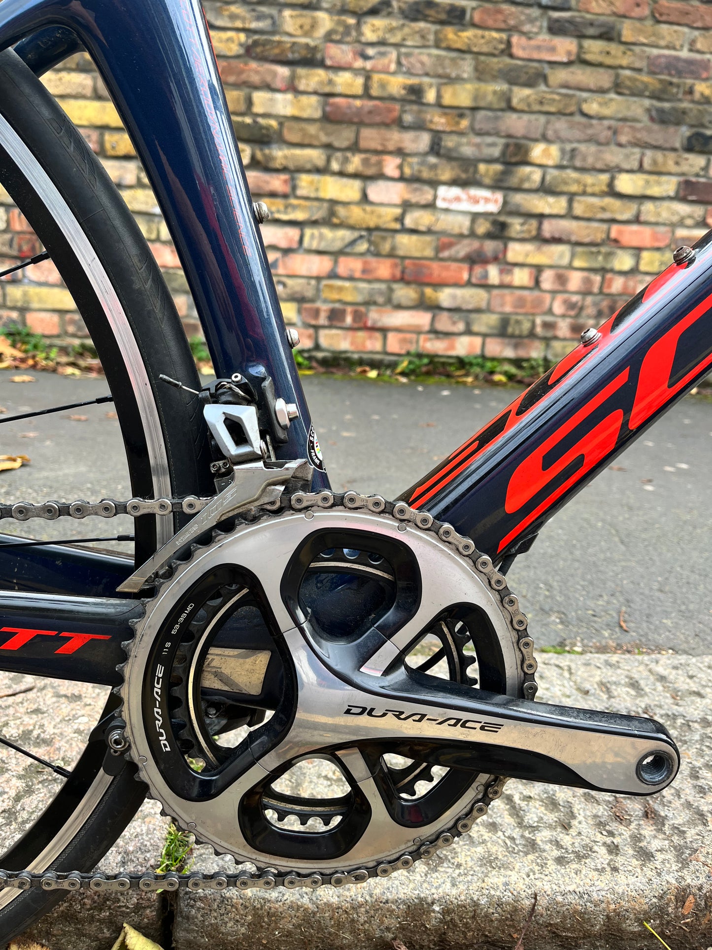 Scott Foil Carbon Road Bike size 54