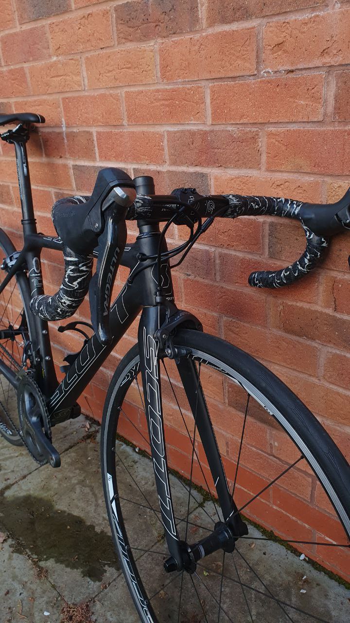 Scott carbon online fibre road bike